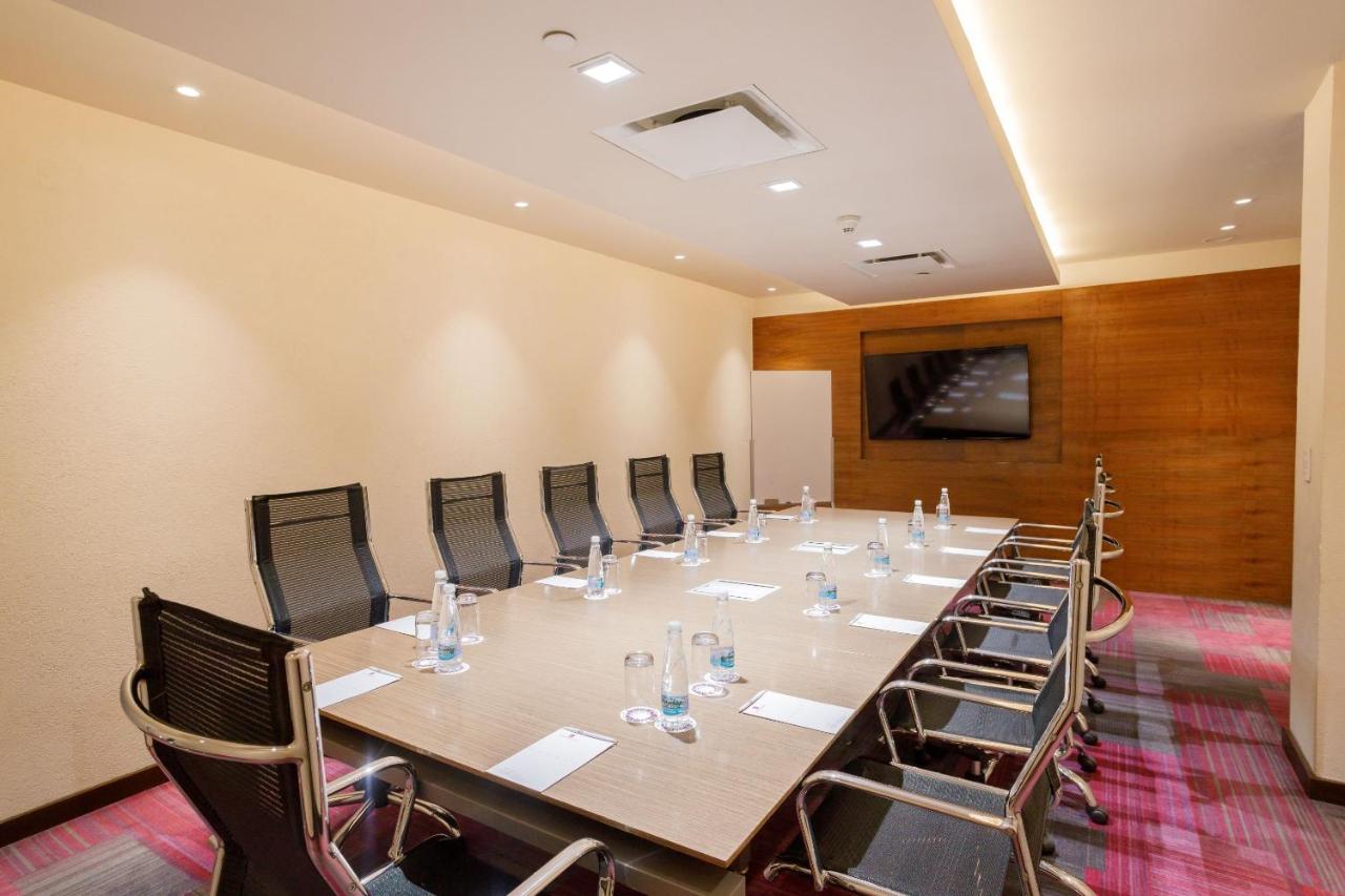 Camino Real Pedregal Mexico Hotel Luaran gambar Meeting room