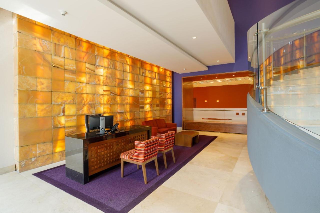 Camino Real Pedregal Mexico Hotel Luaran gambar The lobby of the hotel
