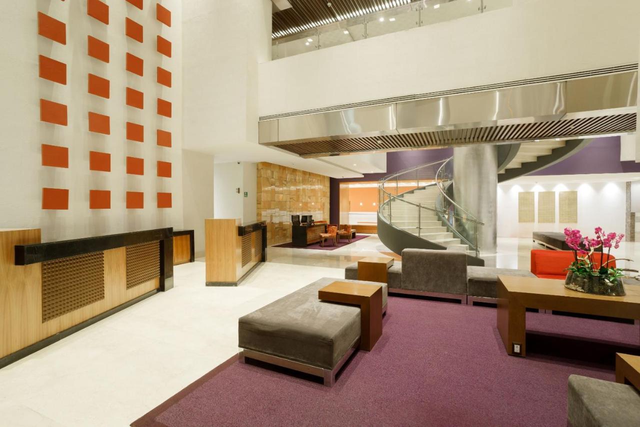 Camino Real Pedregal Mexico Hotel Luaran gambar The lobby of the hotel