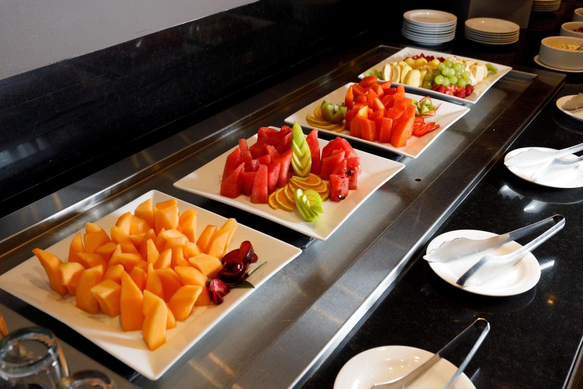 Camino Real Pedregal Mexico Hotel Luaran gambar Fruit salad