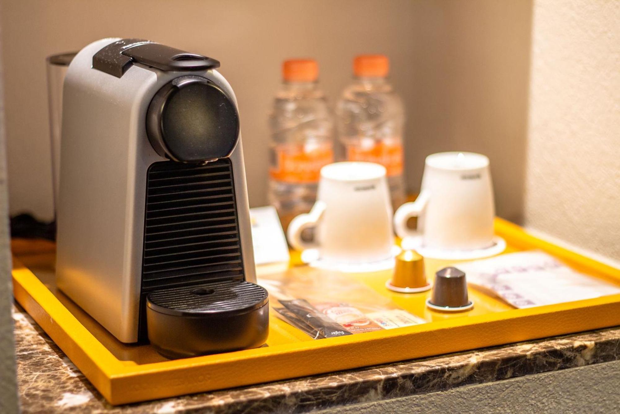 Camino Real Pedregal Mexico Hotel Luaran gambar A Nespresso coffee machine